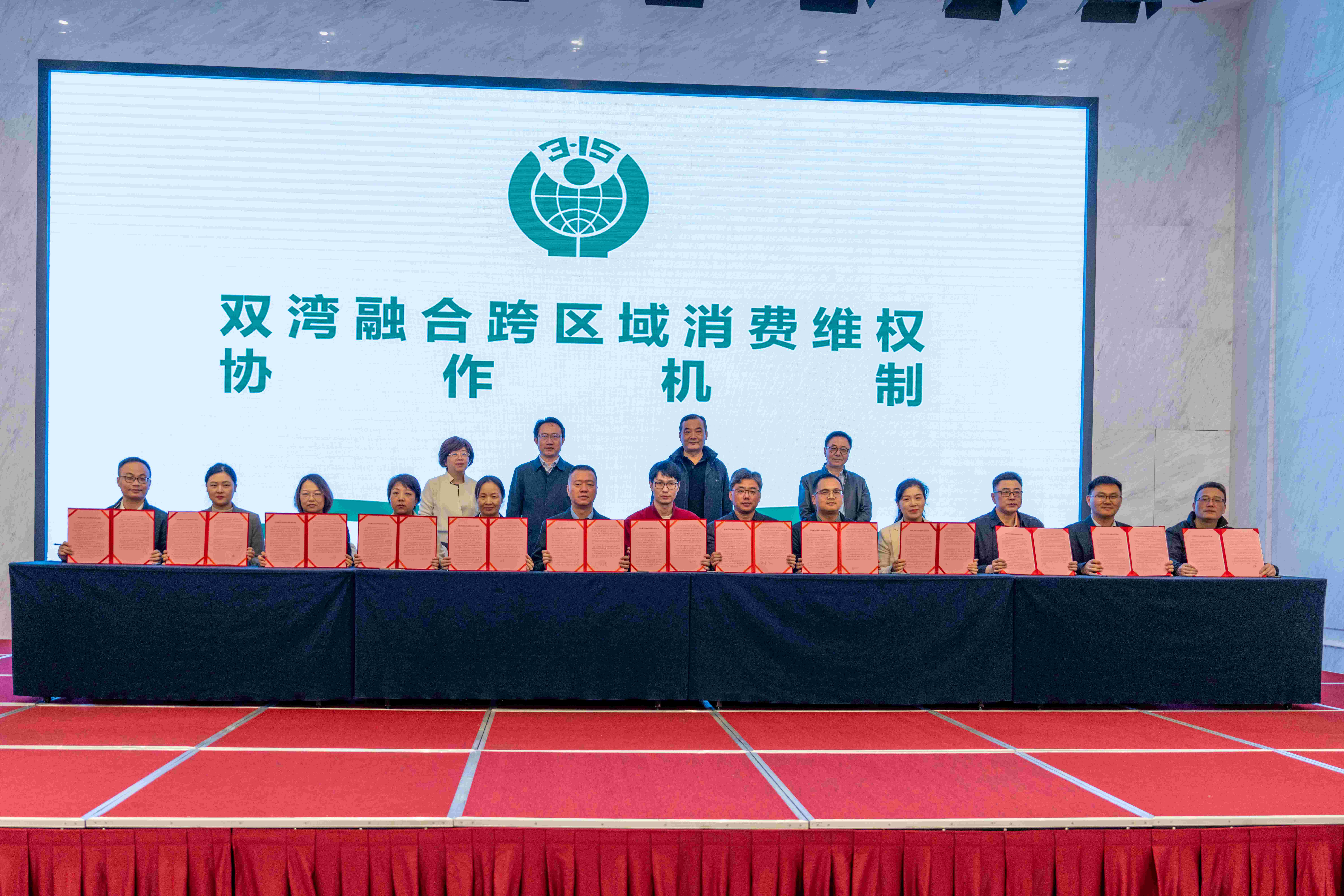 筑牢安全“防火墻” 塔城千泉機(jī)場(chǎng)開(kāi)展候機(jī)樓消防維保助力春運(yùn)